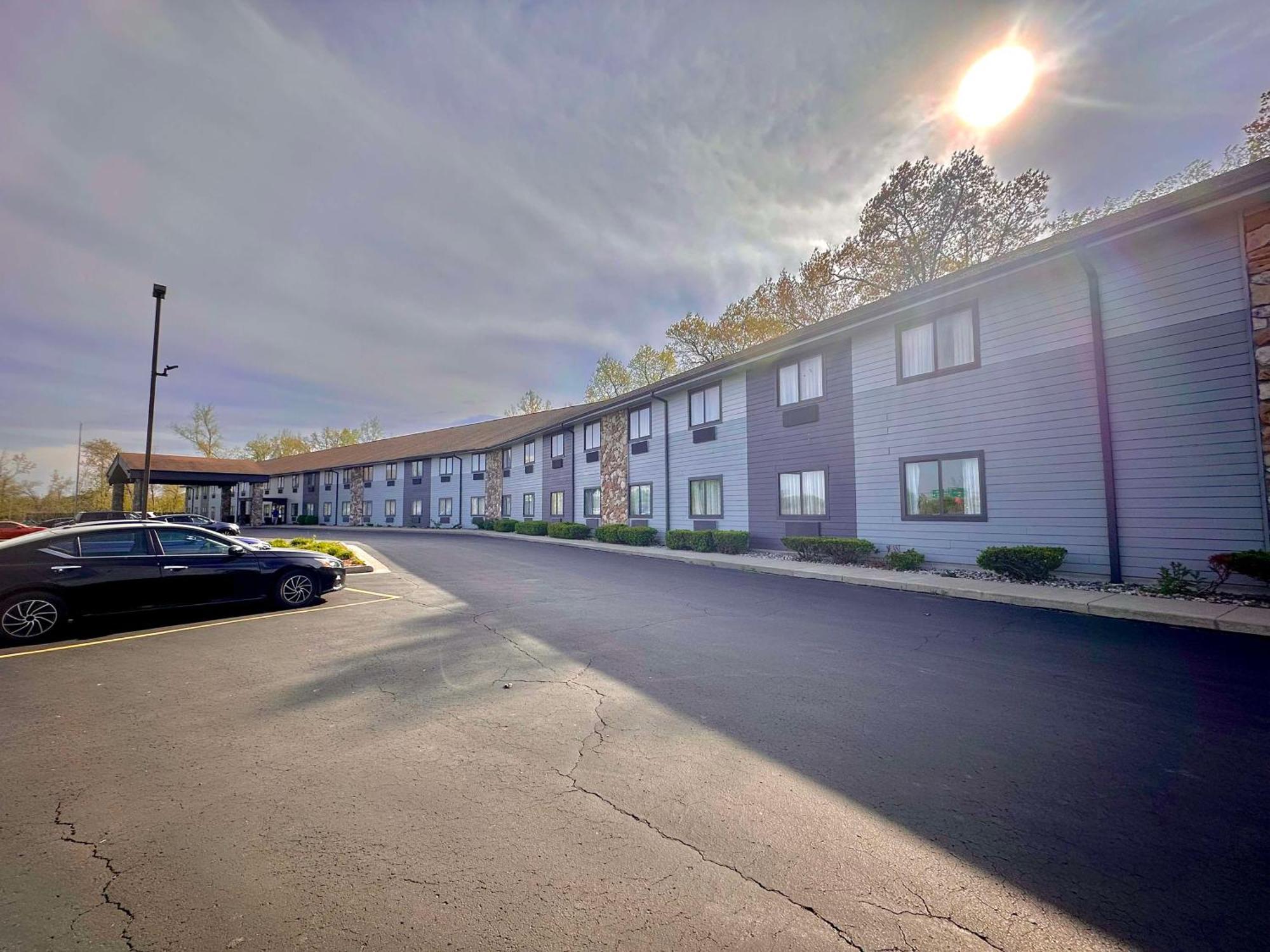 Surestay Plus By Best Western Fremont I-69 Exterior photo